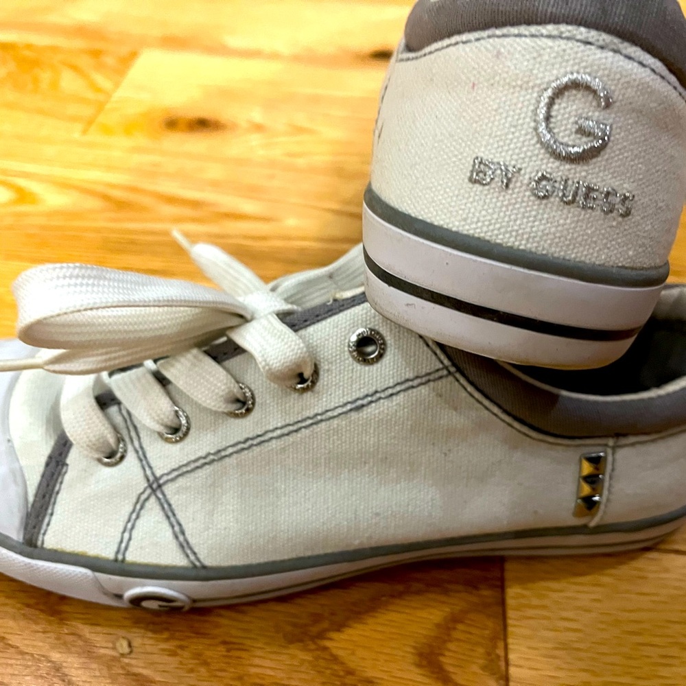 Guess runners - Brand New never worn!